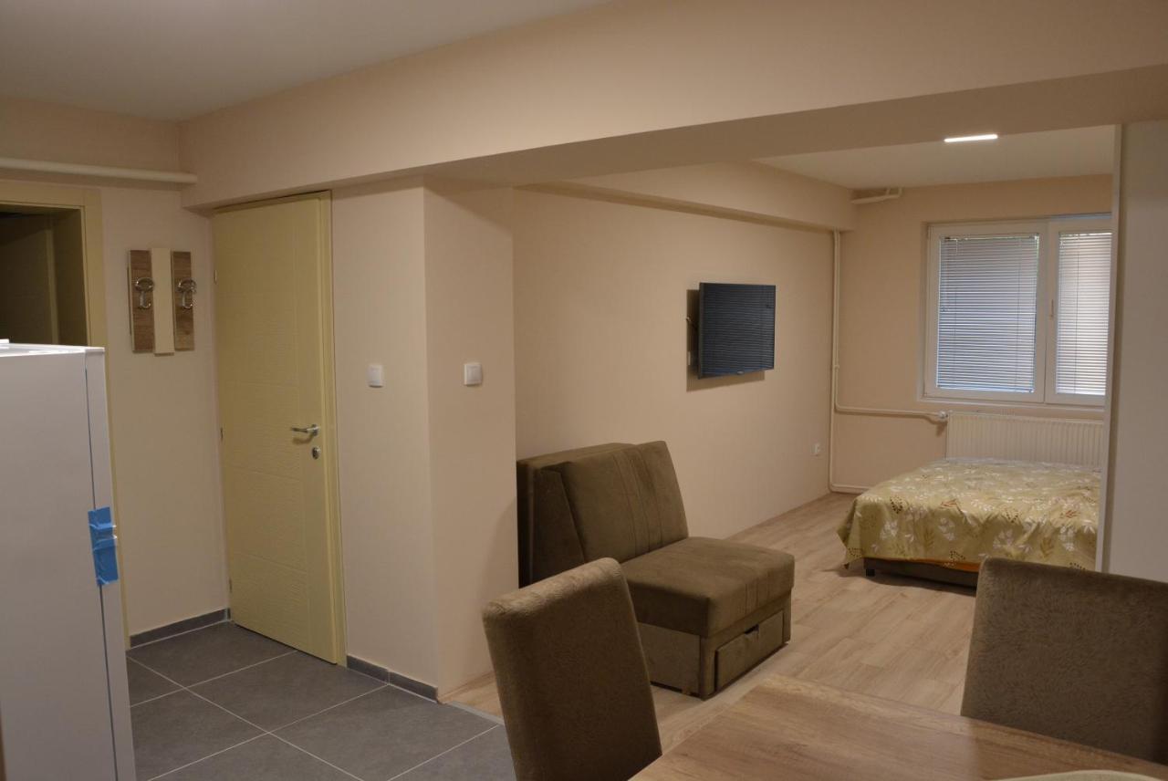 Garden Apartmani Jagodina Extérieur photo